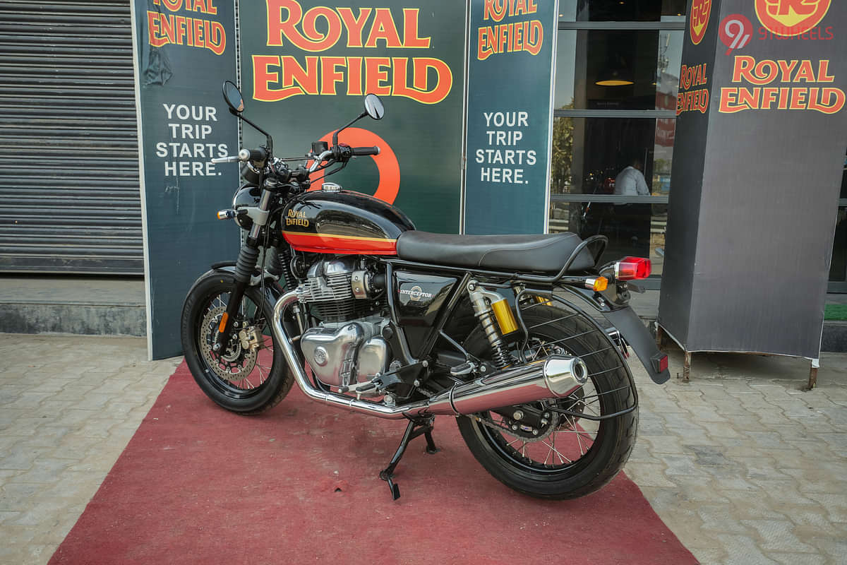 Royal Enfield Interceptor 650 Left Rear Three Quarter