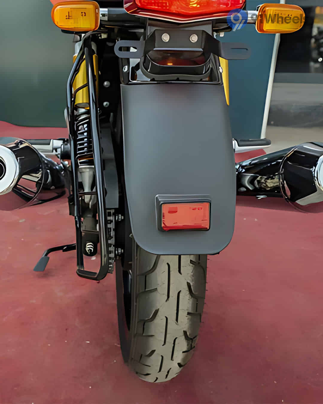 Interceptor 650 image