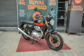 Royal Enfield Interceptor 650 Right Front Three Quarter Royal Enfield Interceptor 650 Right Front Three Quarter