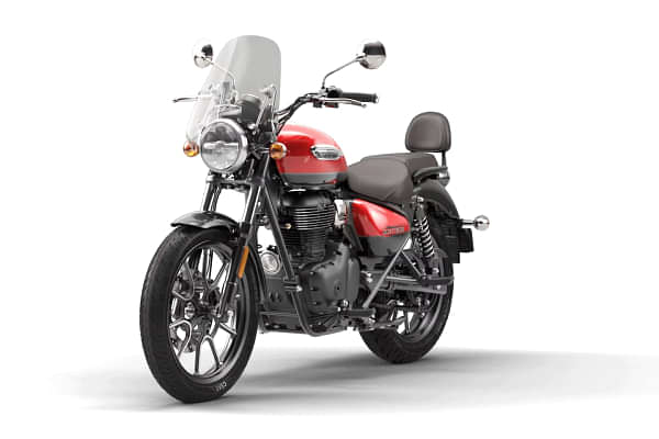 Royal Enfield Meteor 350 Left Front Three Quarter