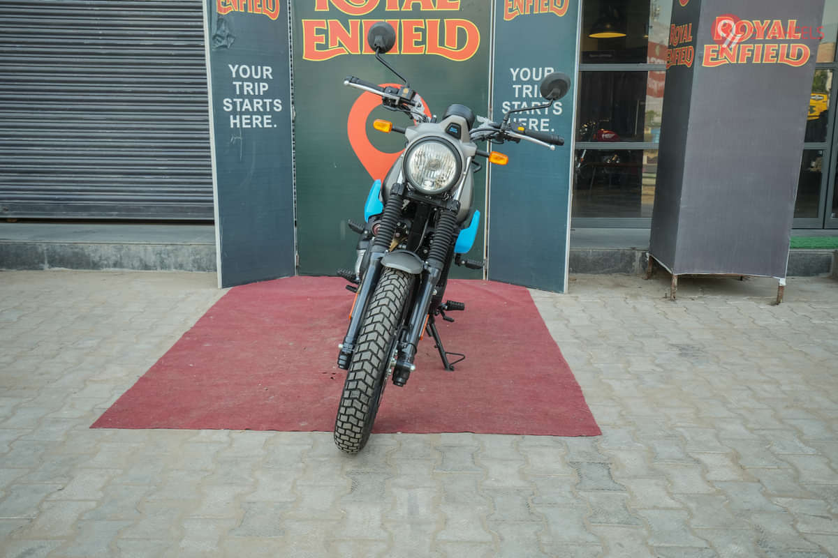 Royal Enfield Scram 411 Front View