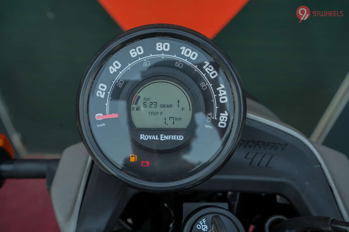 Royal Enfield Scram 411 TFT / Instrument Cluster