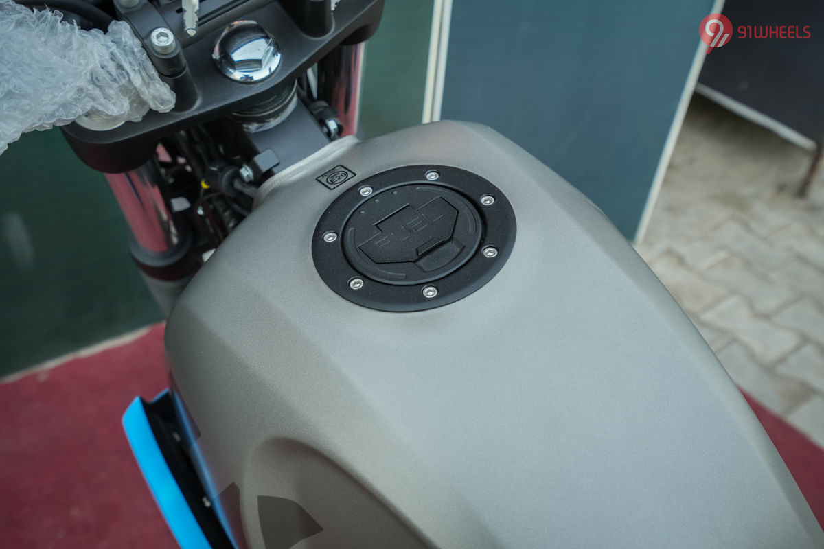 Royal Enfield Scram 411 Closed Fuel Lid