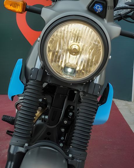 Scram 411 Head Light