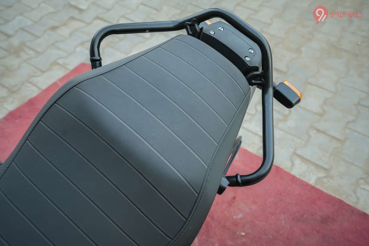 Royal Enfield Scram 411 Grab Rail