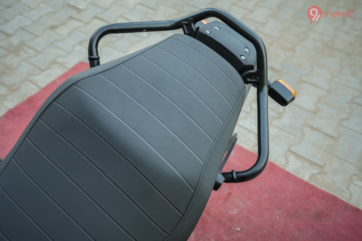 Royal Enfield Scram 411 Grab Rail