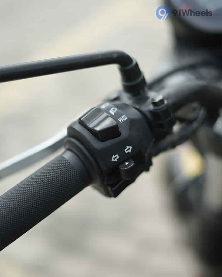 Handlebar & Console Area - 3