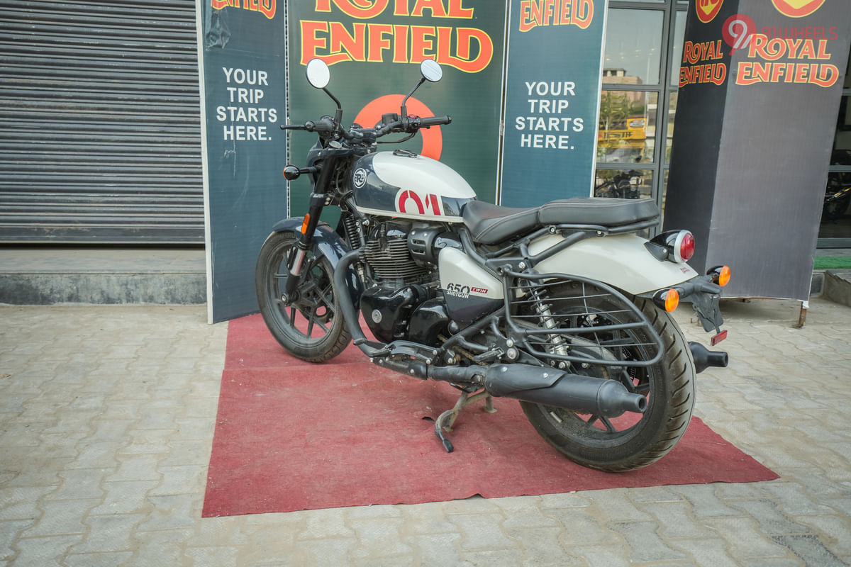Royal Enfield Shotgun 650 Left Rear Three Quarter