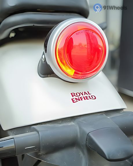 Shotgun 650 Tail Light