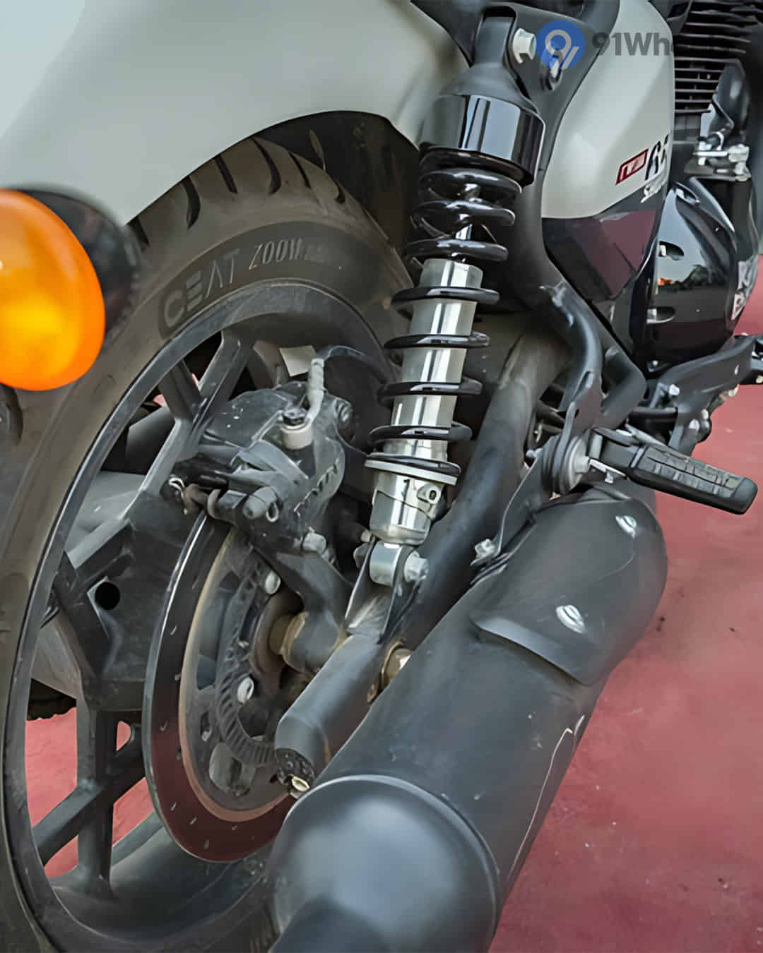 Rear Suspension Spring Preload Setting