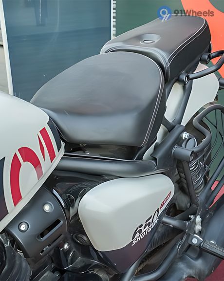 Shotgun 650 Bike Seat