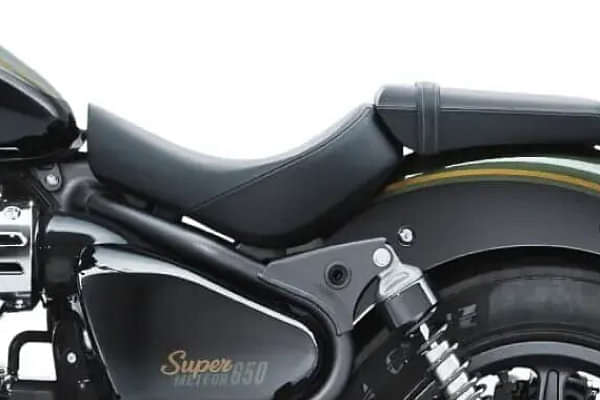 Royal Enfield Super Meteor 650 Rider Seat