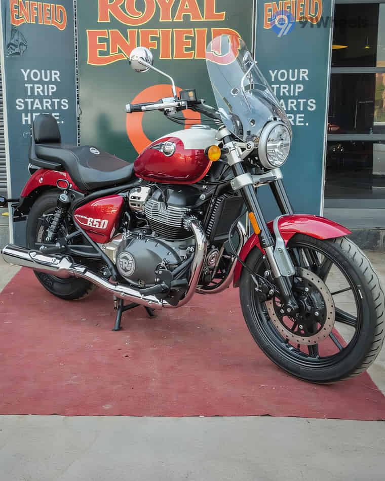 360° View Shots - 10 360° View Shots - 10