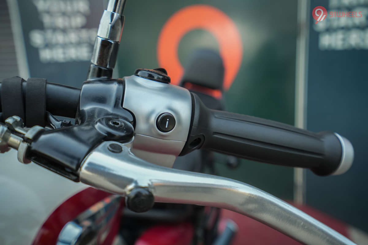 Royal Enfield Super Meteor 650 Left Side Handelbar Grip