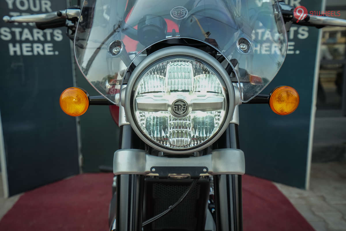 Royal Enfield Super Meteor 650 Head Light