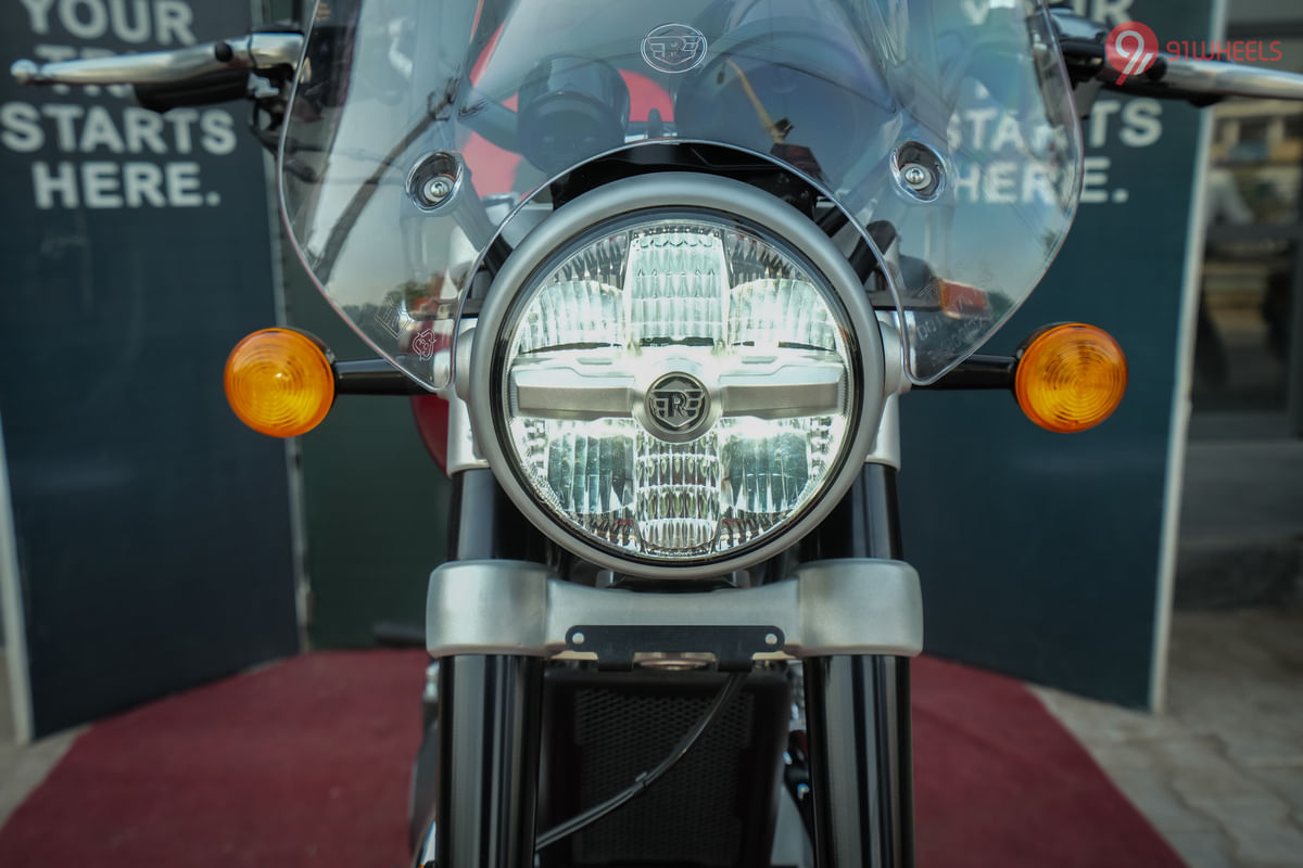 Royal Enfield Super Meteor 650 Head Light