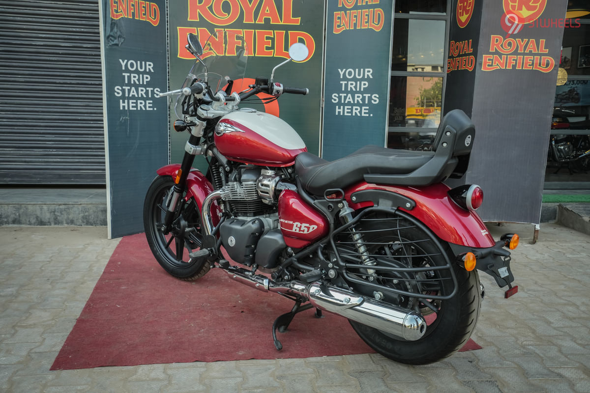 Royal Enfield Super Meteor 650 Left Rear Three Quarter