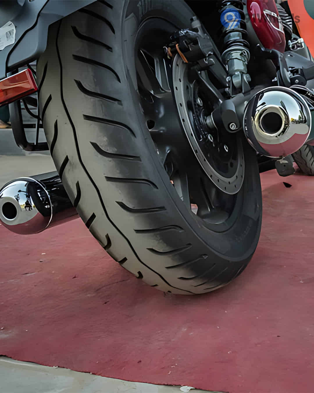 Super Meteor 650 image Super Meteor 650 image