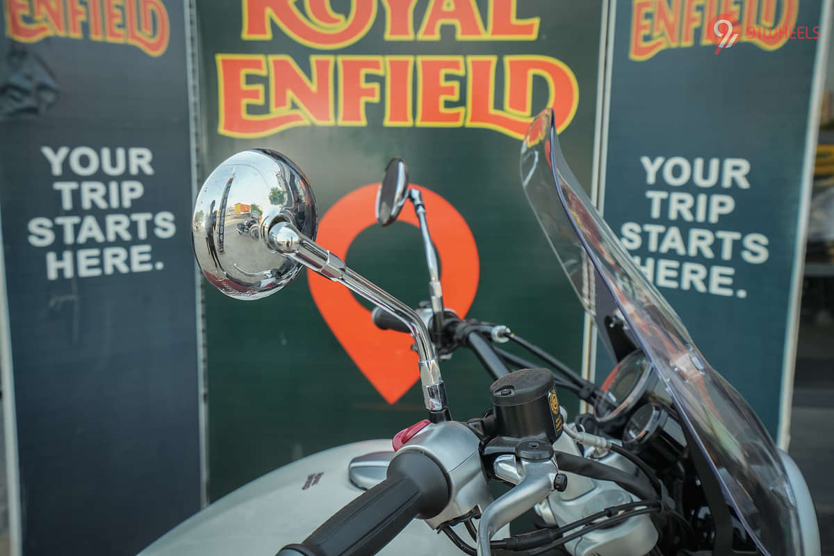 Royal Enfield Super Meteor 650 Rear View Mirror