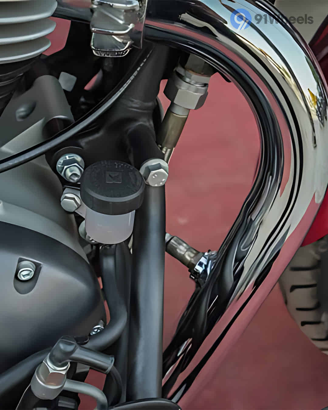 Super Meteor 650 image Super Meteor 650 image