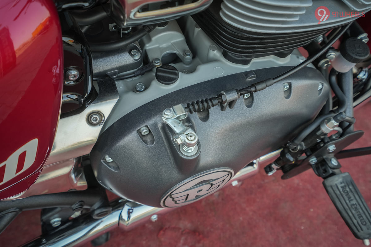 Royal Enfield Super Meteor 650 Oil Cap/Dipstick