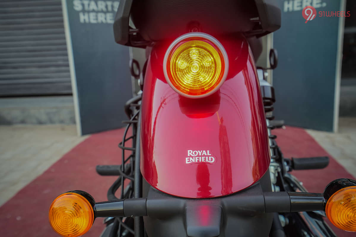 Royal Enfield Super Meteor 650 Tail Light