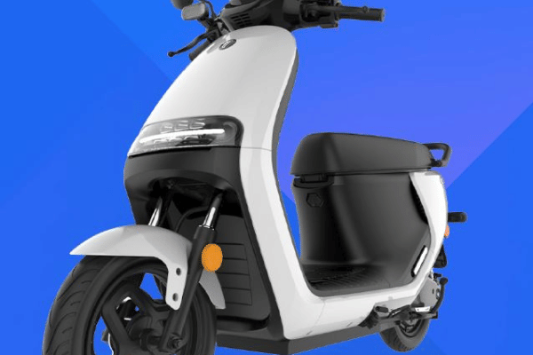 Segway E110A Left Front Three Quarter