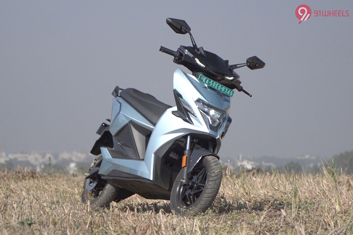 Simple One Photo Simple One Price 2025 | Scooter Images, Mileage & Colours