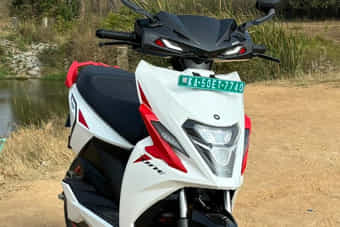 Simple One Right Front Three Quarter Simple One Right Front Three Quarter