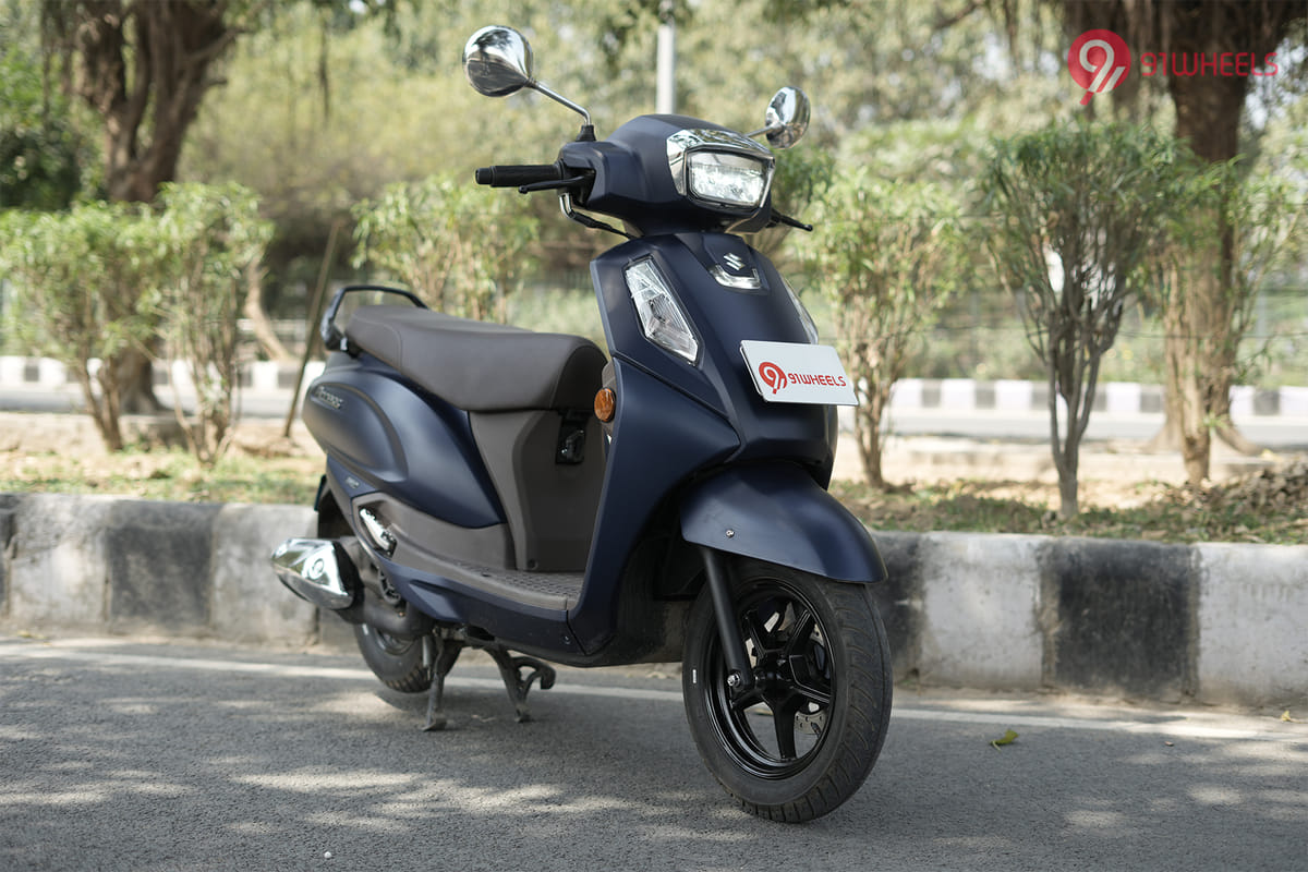 Suzuki Access 125 Right Front Three Quarter