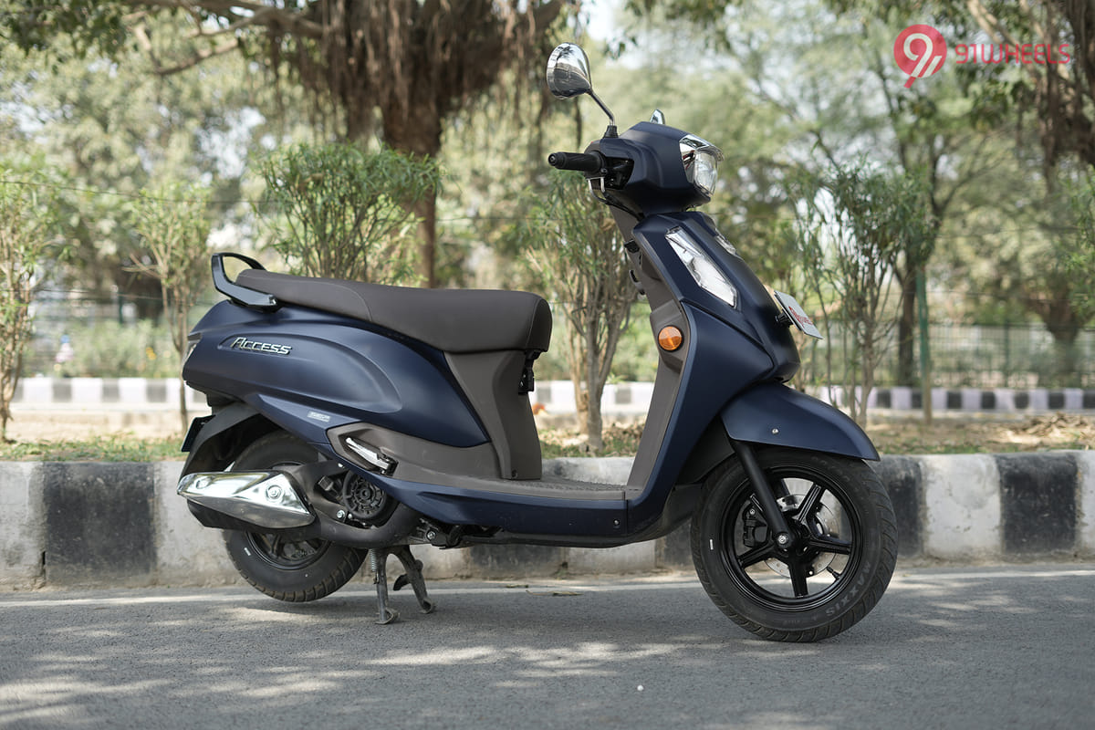 Suzuki Access 125 Right Side View