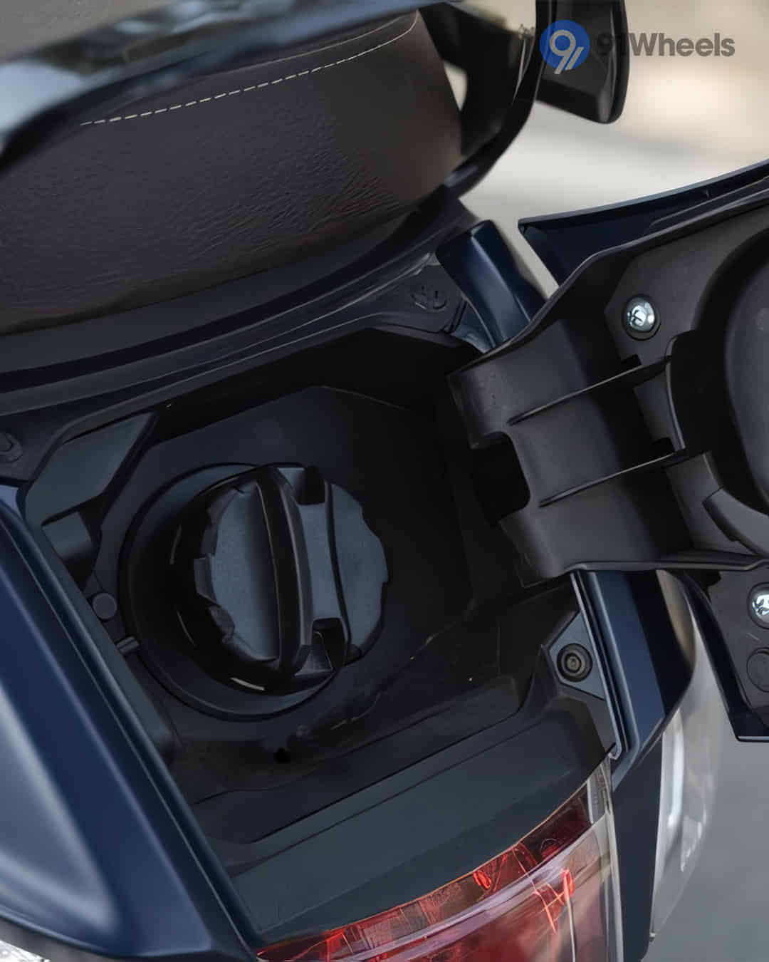 Open Fuel Lid Open Fuel Lid