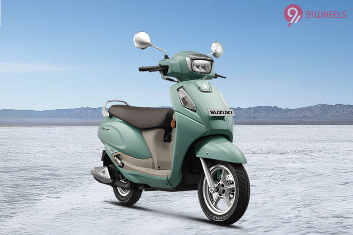 Suzuki Access 125 Right Front Three Quarter