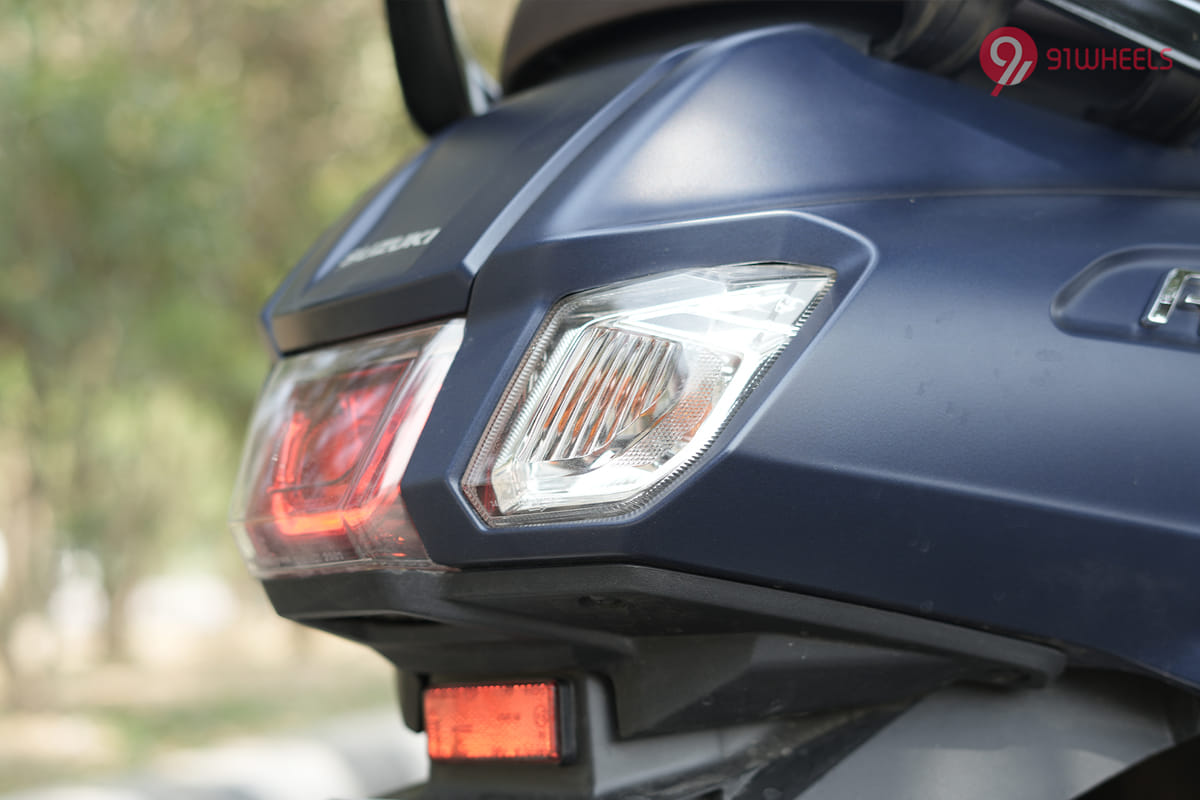 Suzuki Access 125 Rear Turn Indicators