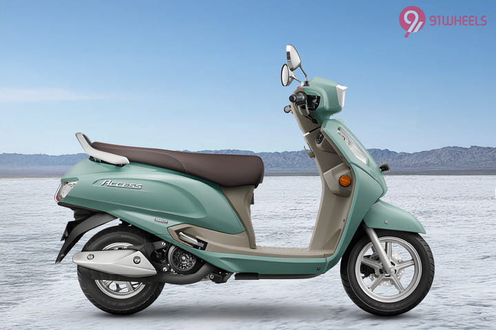 Suzuki Access 125 Right Side View