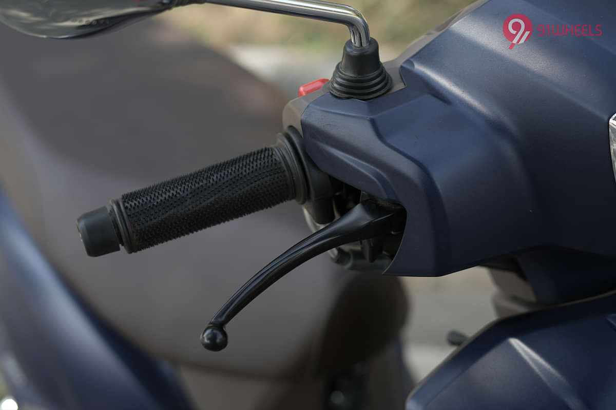 Suzuki Access 125 Right Side Throttle Grip