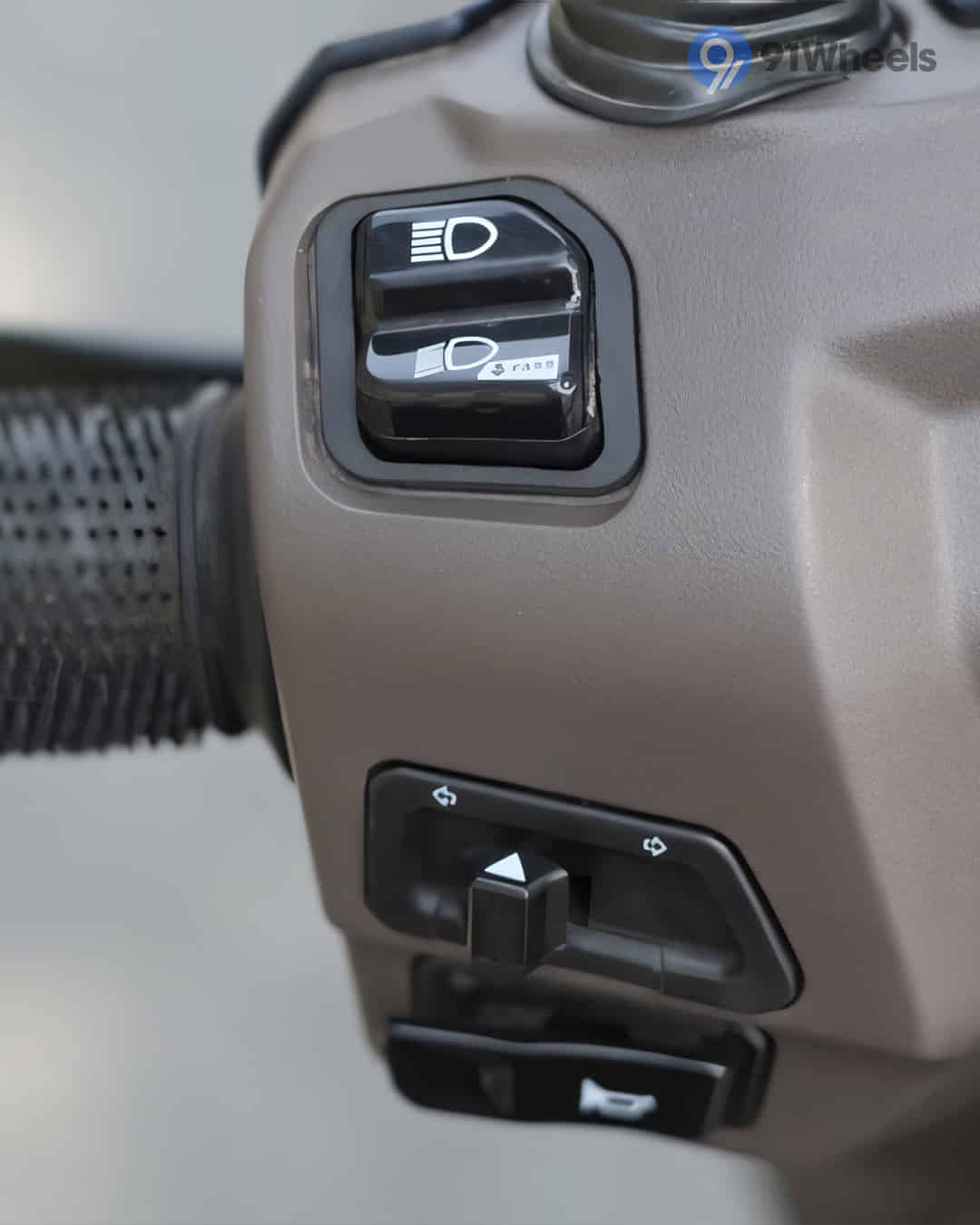 Left Side Multifunction Switchgear Left Side Multifunction Switchgear