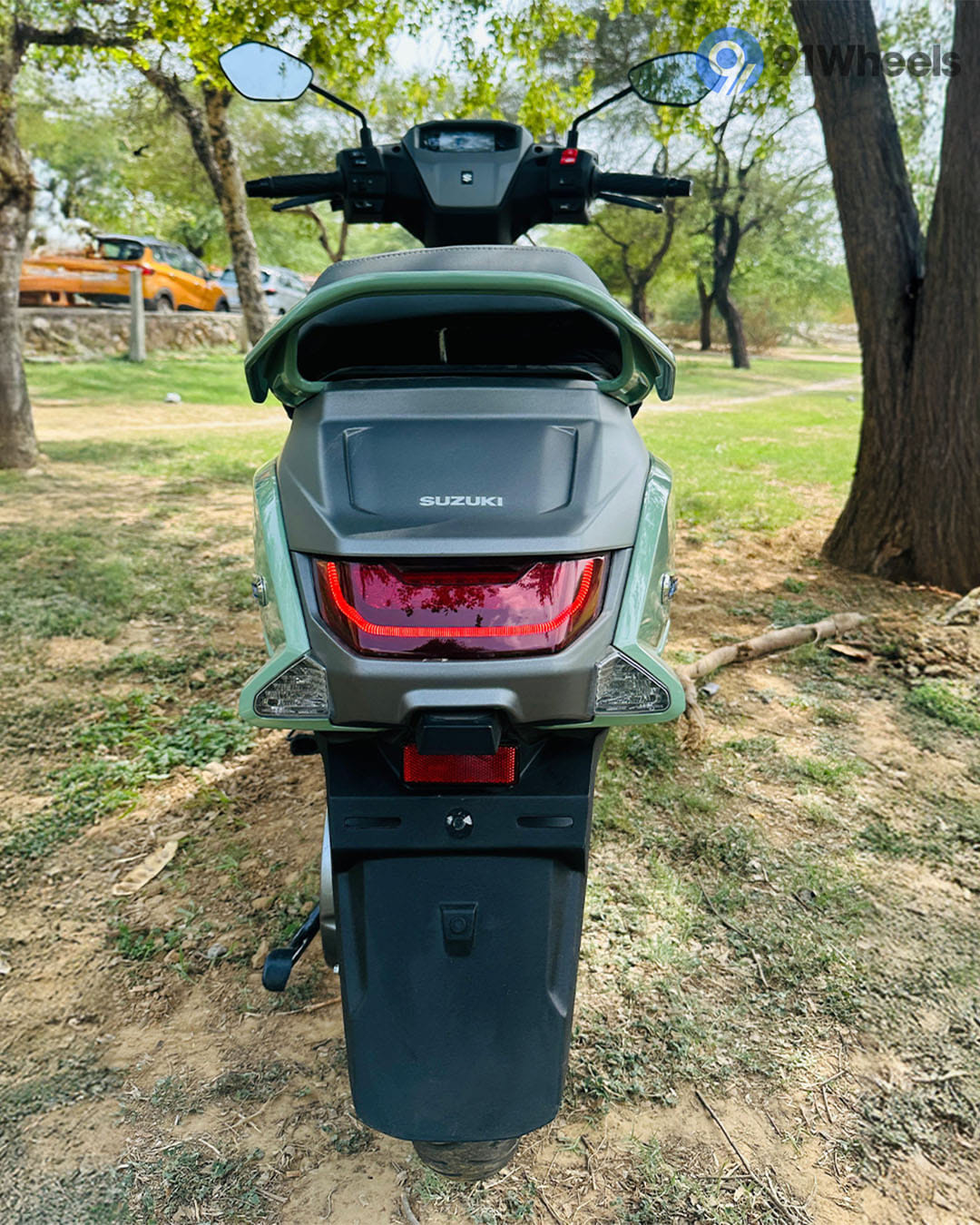 Suzuki E Access Rear View