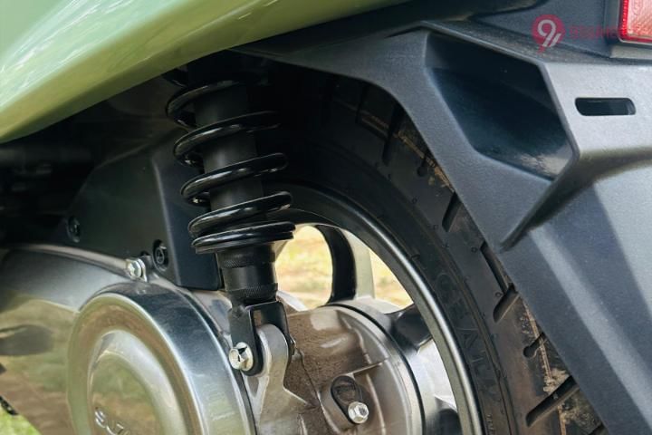 Suzuki E Access Rear Suspension