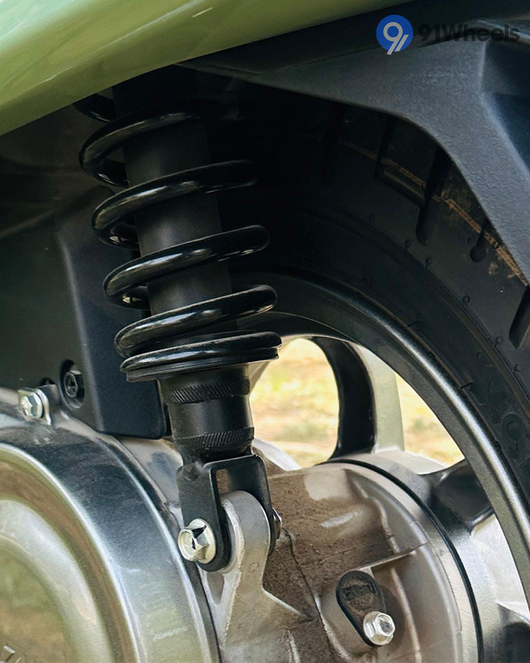 Wheels & Suspension - 4 Wheels & Suspension - 4