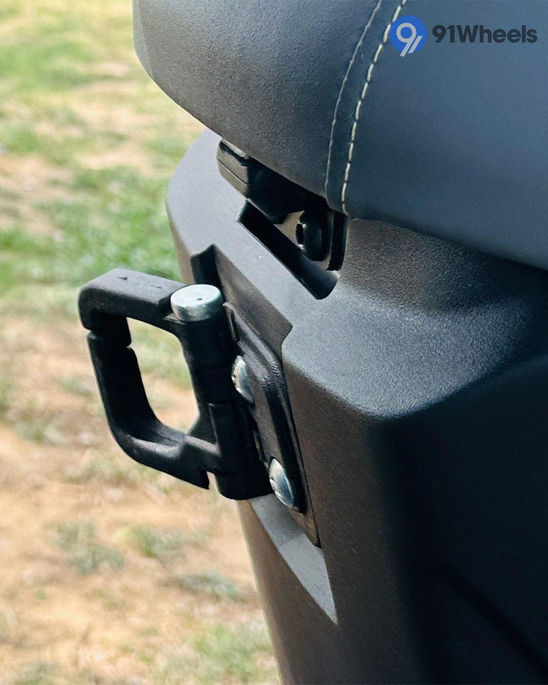 Suzuki E Access Front Luggage Hook