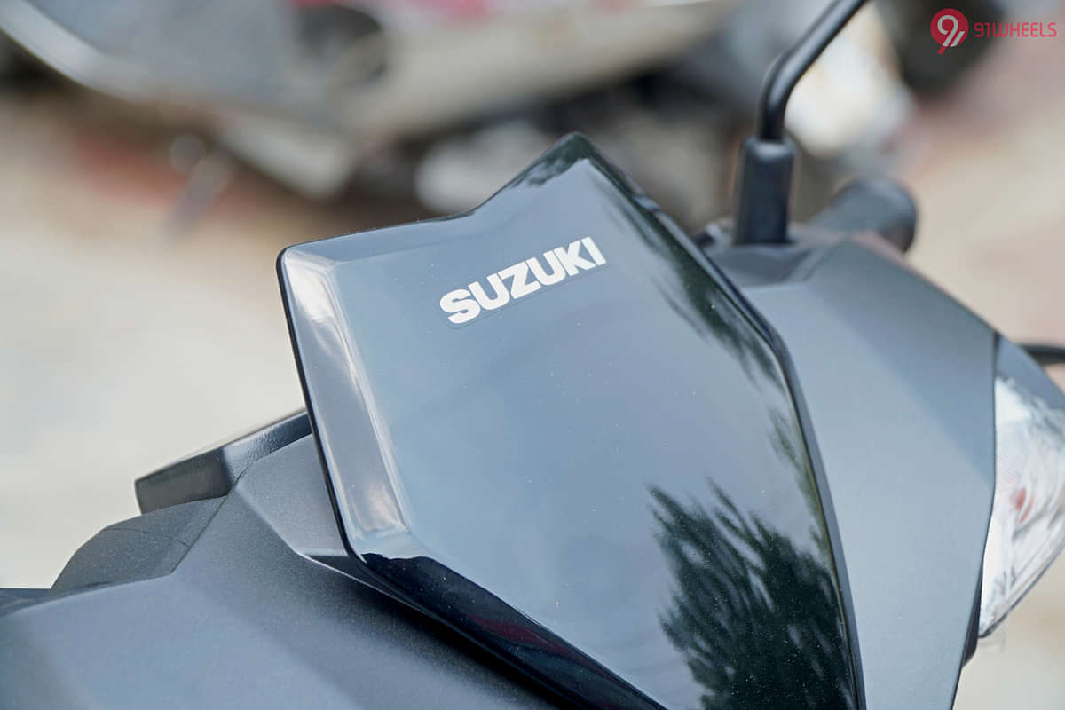 Suzuki Avenis Front Panel Badging/Logo