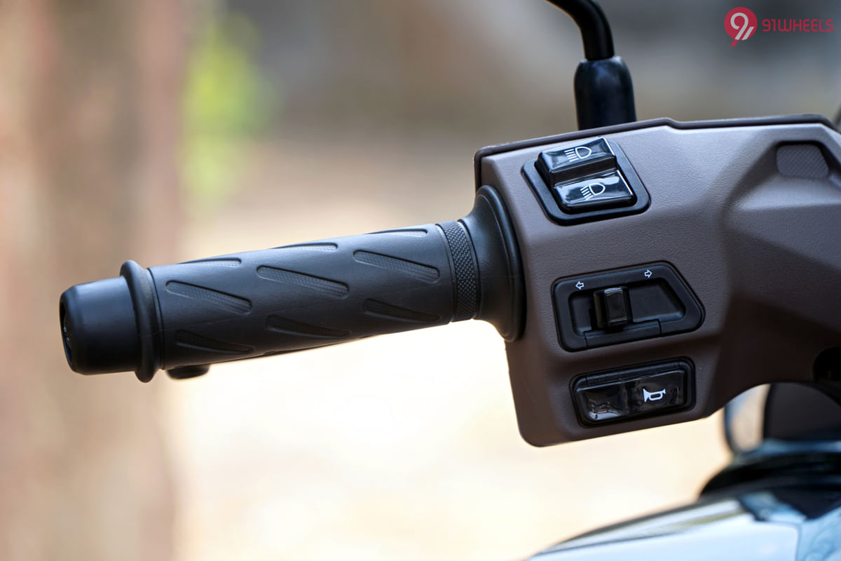 Suzuki Burgman Street Left Side Grip