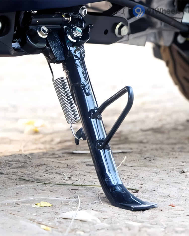 Stands & Utility - 3