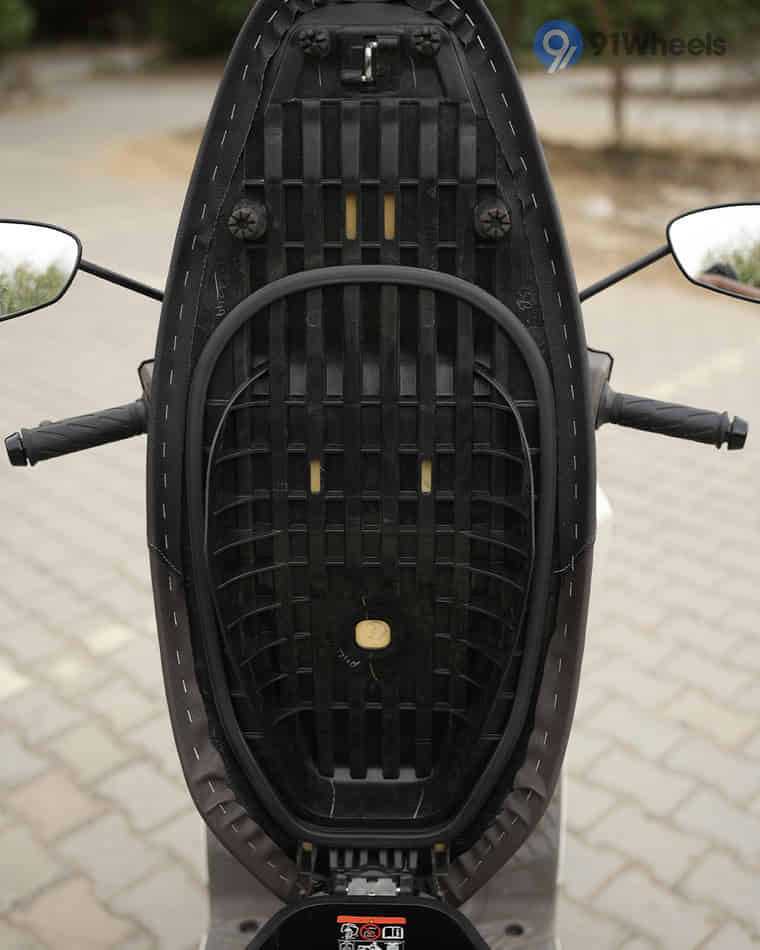 Seat & Storage - 7 Seat & Storage - 7