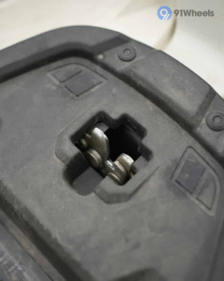 Seat & Storage - 5 Seat & Storage - 5