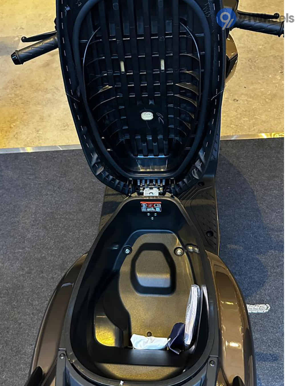 Suzuki Burgman Street image Suzuki Burgman Street image