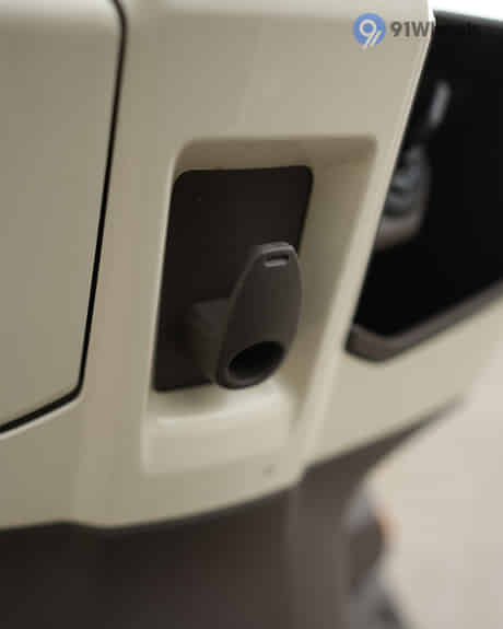 Burgman Street Front Luggage Hook