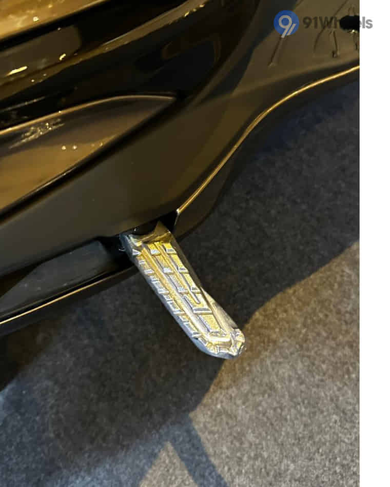 Stands & Utility - 3