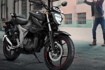 Suzuki Gixxer 150 Right Front Three Quarter